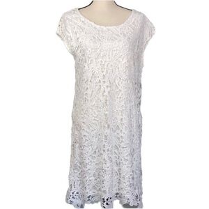 CHELSEA & THEODORE white lace cut-out, midi shift dress in size 10. EUC